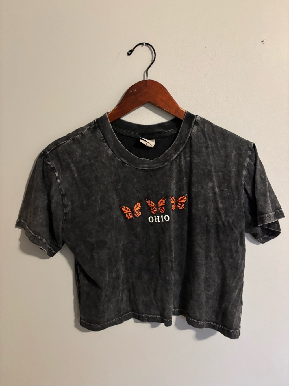 Ohio Monarch Butterfly Crop Tee - Black